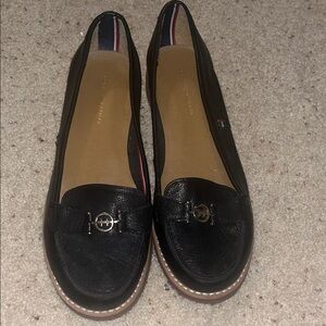 Tommy Hilfiger Black Leather Loafers with Gold Accent
